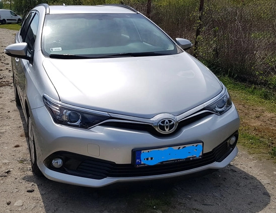 Toyota Auris cena 42900 przebieg: 122680, rok produkcji 2015 z Tłuszcz małe 29